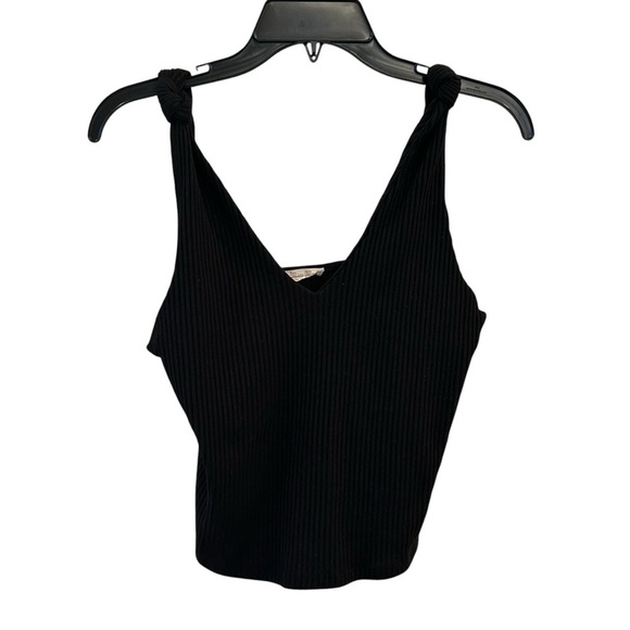 BUNDLE! Set of 2 Tank Tops Black White Medium - Picture 2 of 12